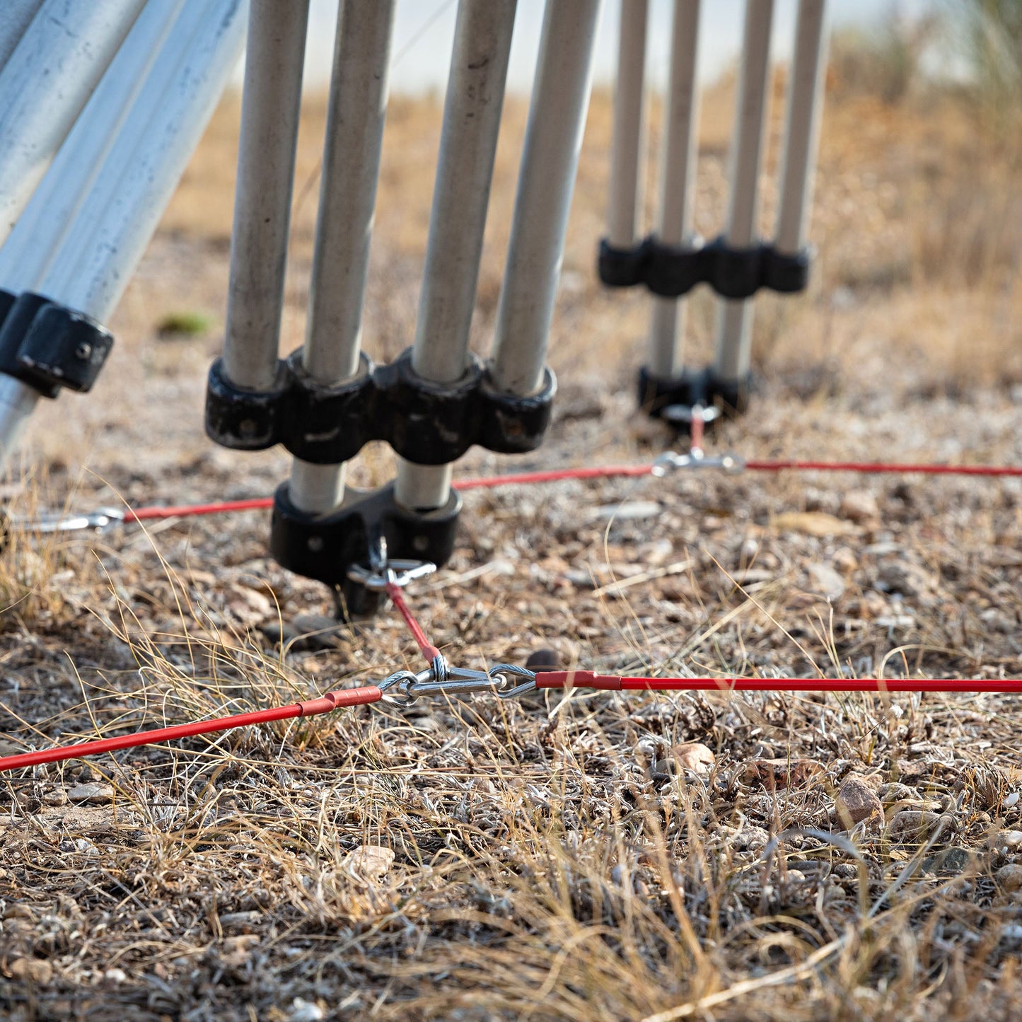 RED WIRE SPREADER TALL LEGS