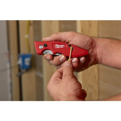 Milwaukee 48-22-1901 Fastback Flip Open Utility Knife